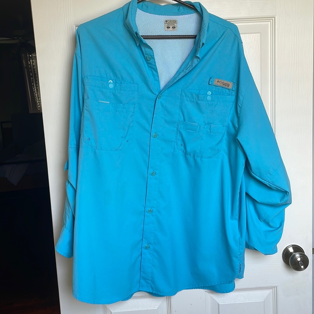 Blue performance fishing gear a shirt